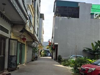 Bán đất phân lô  trung tâm thanh trì diện tích 43m²  mặt tiền 4.3m đường ô tô đỗ cửa