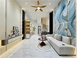 Chủ cần bán gấp  căn nhà hai bà trưng  quận 3  4 tỷ 290  gần các khu tiện ích hiện hữu