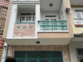 2 tỷ 550  duy nhất 1 căn nhà tại nguyễn biểu  q5  trùng tu lại xíu thích hợp để ở hoặc đầu tư