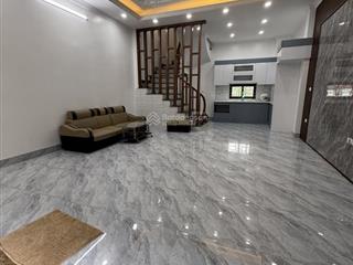 Bán nhà 4 tầng  gần linh đàm  giá chỉ hơn 5 tỷ