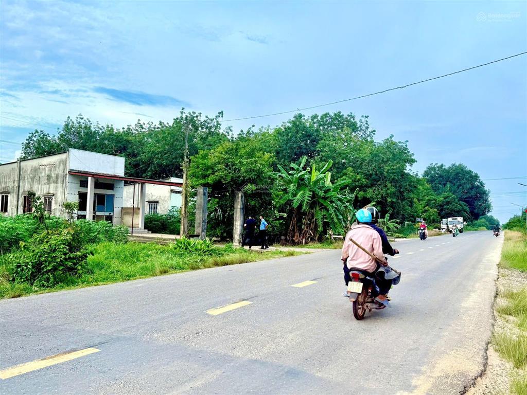 Đất ngộp tp.hcm nằm ngay trục đường dt749b