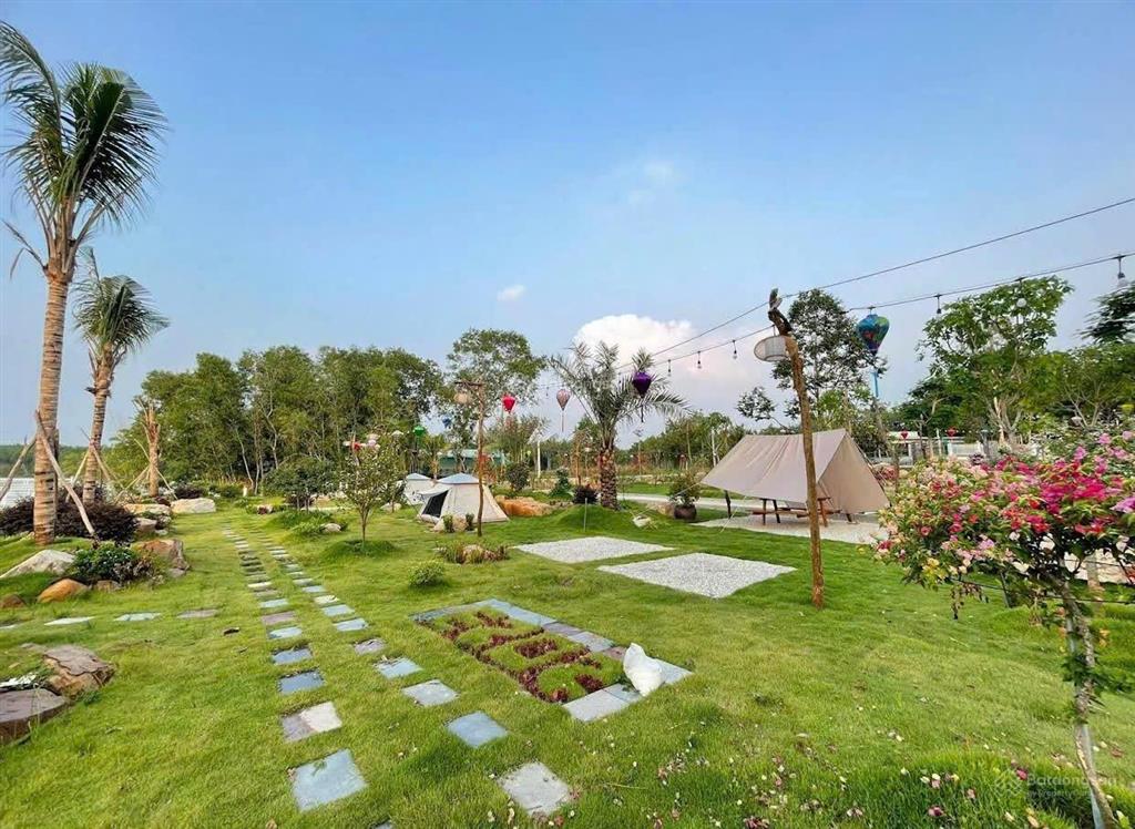 Cơ hội hiếm  sở hữu lô đất view hồ ngay trung tâm tp.hcm