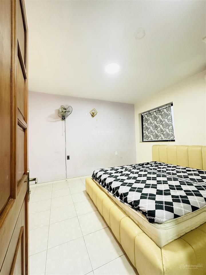 Bán villa ngang 7.8m x 18m 16 tỷ, 130m2, 6pn, 6wc, view đẹp tại đường ô tô số 21, p.8, gò vấp, hcm