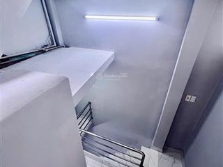 Bán nhà riêng chính chủ q11, 3 tầng, 3 phòng ngủ