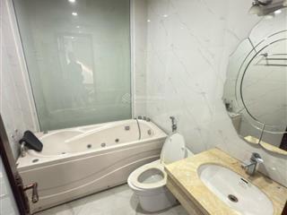 Bán nhà mặt phố thịnh quang  đống đa  dt 93 m2  9 tầng thang máy  mt 5.5 m  giá 40 tỷ