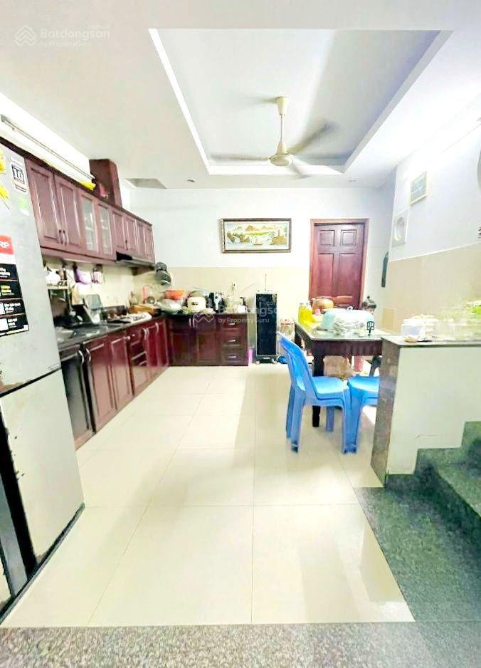 Bán nhà tân phú  3 tầng btct  dt  90m2  ngang khủng 5m  hxh thông ngay aeon mall  nhỉnh 10 tỷ