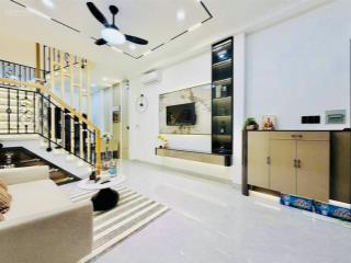 Bán nhà mã lò bình trị đông bình tân ngang 4,5m 3 tầng hxh giá 4.5 tỉ