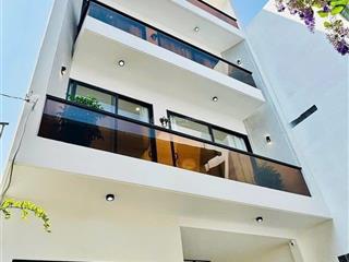 Chủ bán gấp nhà đường võ văn tần, võ thị sáu, q3. dt 80m2. 3ty150 triệu cho thuê 18 tr/th. shr