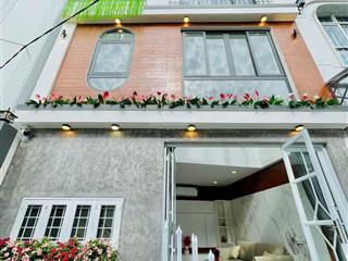 Chủ nhà bán gấp nhà hoàng hoa thám, p7, bình thạnh. giá 2ty800tr. dt 62m². bao công chứng