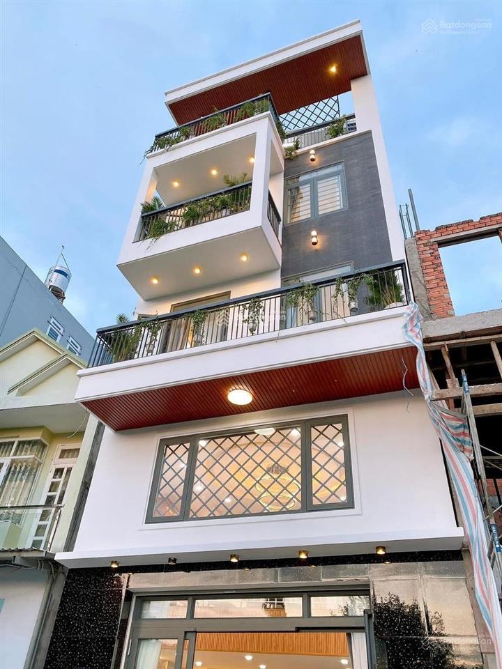 Chủ bán gấp nhà trần quang diệu, p14, q3. giá 2ty800trieu. dt 66m² . sổ hồng riêng chính chủ.