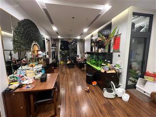 Cho thuê căn hộ 2 phòng ngủ full nội thất 73m2 m2 vinhomes metropolis giá 24tr  em sơn