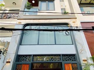 Bán gấp 3,2 tỷ chủ đi định cư nhà ở lý chính thắng, quận 3. dt 67.5m2 (4.5x15)m, shr, hđt 21 tr/1th