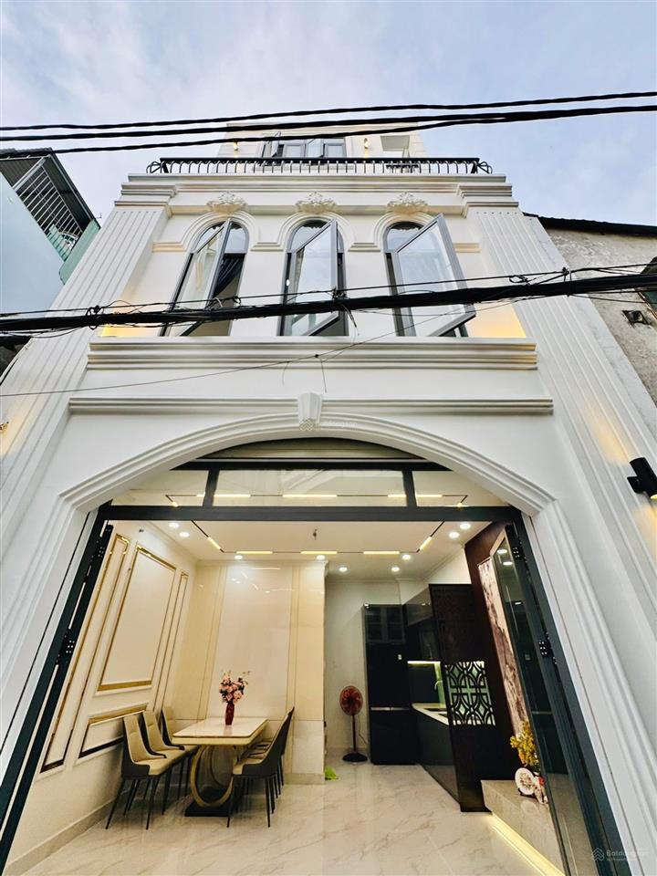 Nhà đẹp giá tốt 3,9 tỷ bán gấp cam kết không tăng giá tại quận 10. dt 55.65m2, shr, hđt cao 20tr/th