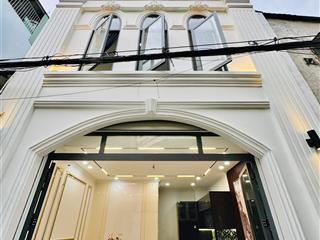Nhà đẹp giá tốt bán gấp cam kết không tăng giá tại quận 10. dt 55.65m2, shr, hđt cao 20 tr