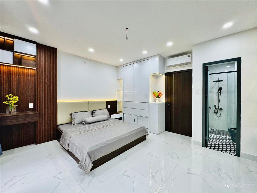 Nhà đẹp giá tốt 3,9 tỷ bán gấp cam kết không tăng giá tại quận 10. dt 55.65m2, shr, hđt cao 20tr/th