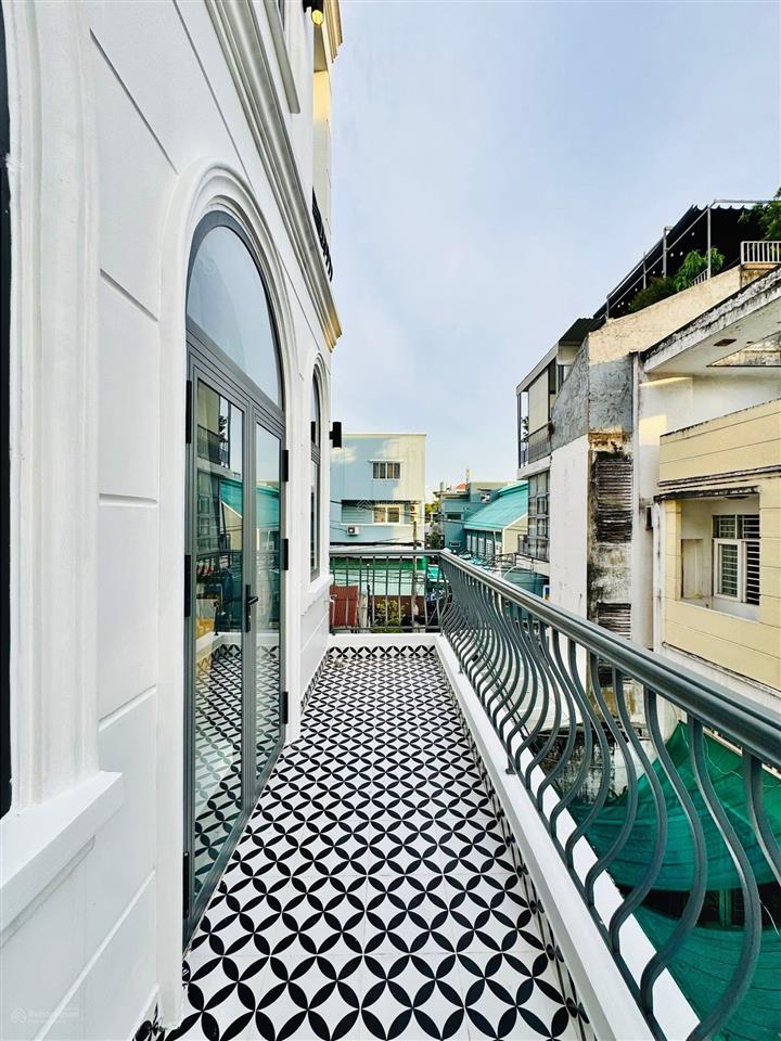 Nhà đẹp giá tốt 3,9 tỷ bán gấp cam kết không tăng giá tại quận 10. dt 55.65m2, shr, hđt cao 20tr/th