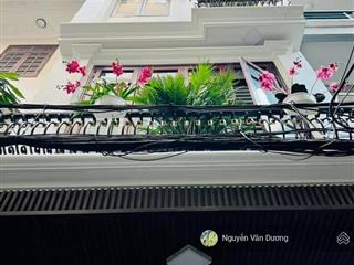 Bán gấp chỉ 8.1 tỷ. nhà mới trung kính  cầu giấy 35m2, 5t, 4 ngủ rộng, ngõ 3 gác tránh, gần phố