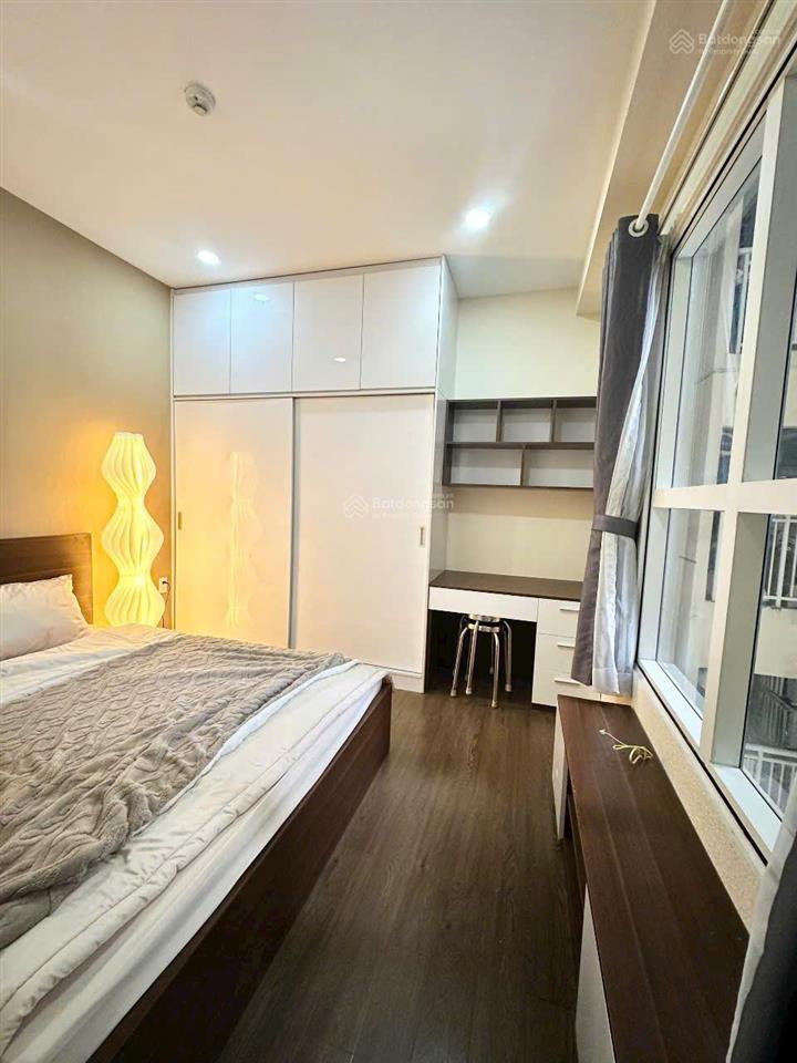 Cần bán cc summer square dt 52m2 2pn 2wc full nt giá 2,7 tỷ 0909 368 *** hân