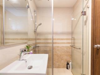 Cần cho thuê cc hoa sen dt 65m2 2pn 2wc ntcb giá 11tr/th  0909 368 *** hân