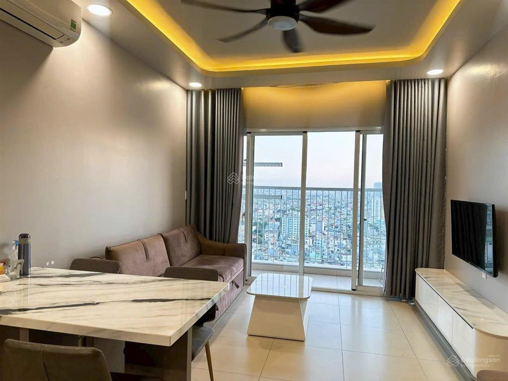 Cần bán căn hộ penhouse babylon dt 103m2,3pn + 75m2 sân tặng nt, sổ hồng giá 6 tỷ 0909 368 ***