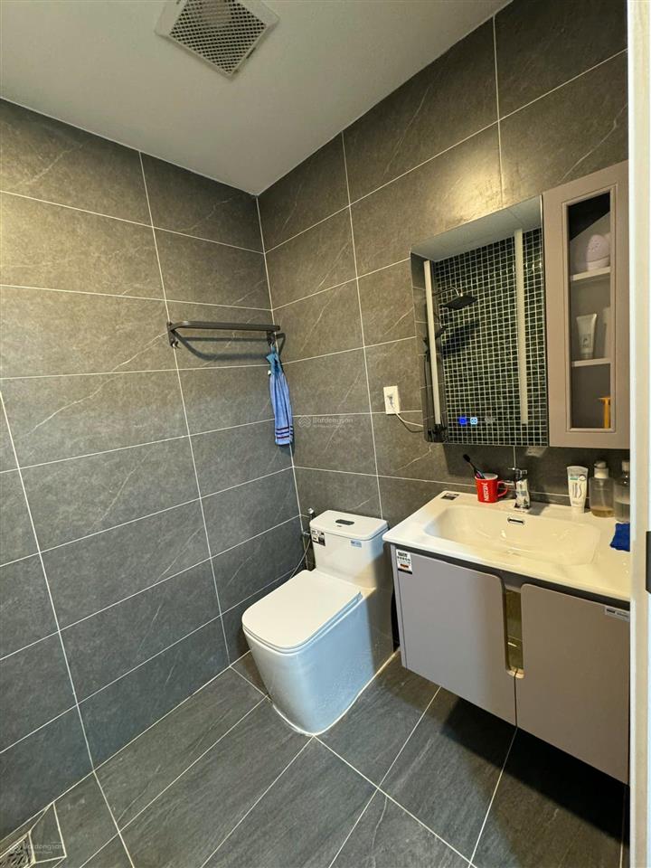 Cần bán cc âu cơ tower dt 88m2 3pn 2wc full nt giá 3.9 tỷ.  0909 368 *** hân