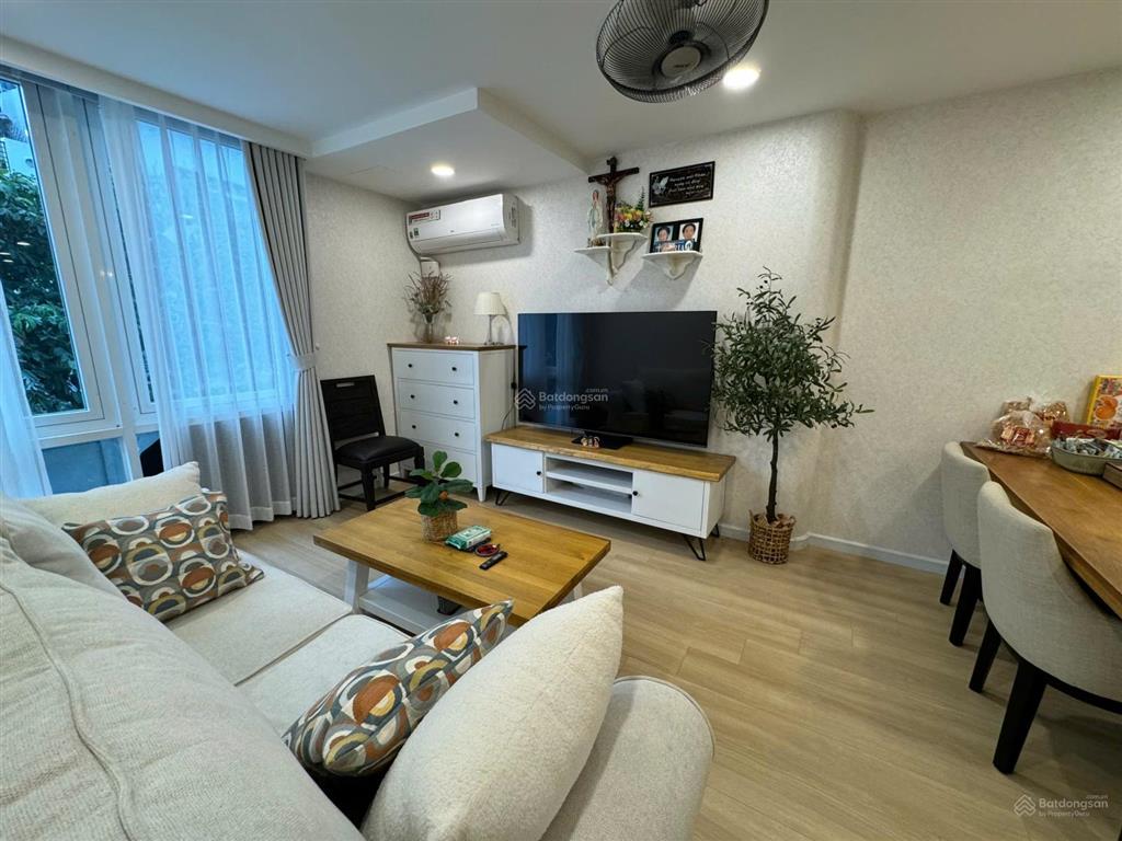 Cần bán cc âu cơ tower dt 88m2 3pn 2wc full nt giá 3.9 tỷ.  0909 368 *** hân