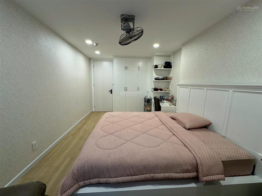 Cần bán cc âu cơ tower dt 88m2 3pn 2wc full nt giá 3.9 tỷ.  0909 368 *** hân