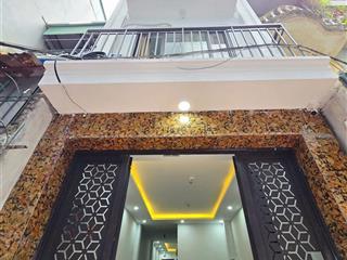 Hàng kịch độc dòng tiền ổn 60tr/tháng đội cấn trung tâm ba đình 6 tầng thang máy