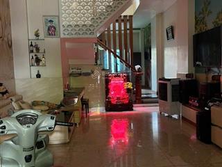 Bình tân, mặt tiền nhựa kinh doanh, nhà đẹp 3 tầng, 118m2, ngang 5.2m, giá rẻ