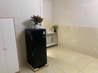 Cho thuê chdv đầy đủ nội thất, 30m2 ở 205/61 trần văn đang, q3 gần bờ kè, giá mềm 4 triệu/th