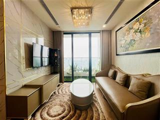 Chính chủ cần bán gấp căn hộ 2 ngủ vinhomes skylake  dt 72m2  view hồ  full nt  giá chỉ 9,x tỷ