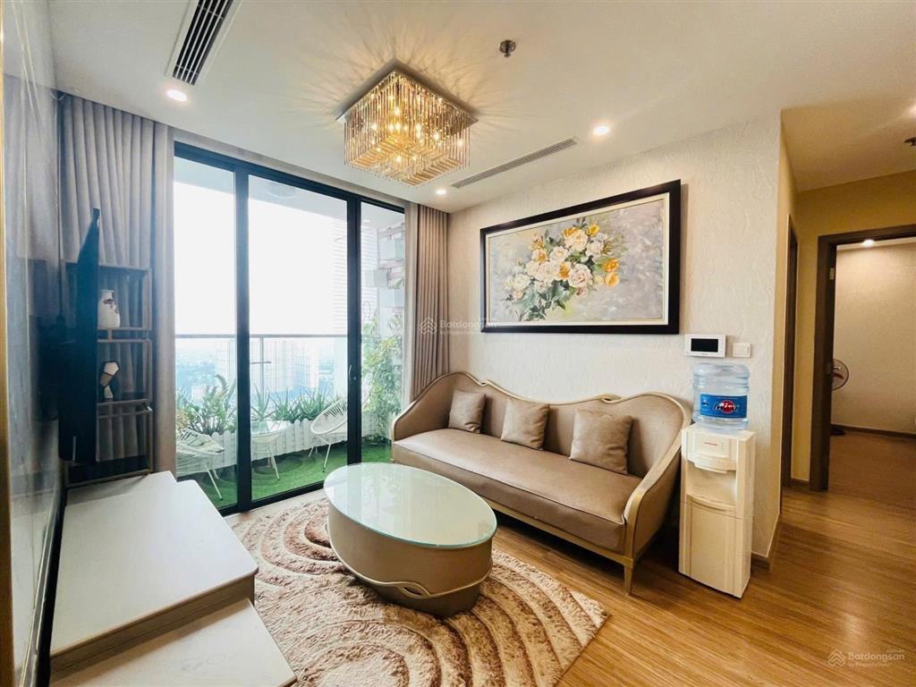 Chính chủ cần bán gấp căn hộ 2 ngủ vinhomes skylake  dt 69m2  full nt  giá chỉ nhỉnh 8 tỷ