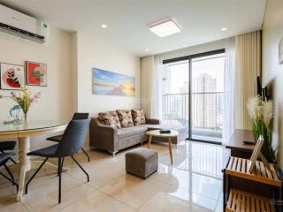 Chính chủ cần bán gấp căn hộ 2 ngủ vinhomes dcapital  dt 70m2  full nt  giá 9 tỷ bao thuế phí