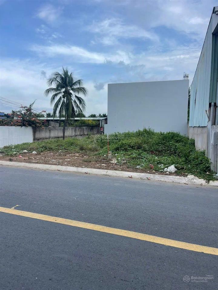 Chủ kẹt tiền cần bán đất gấp gần công trường aeon mỹ tho, chỉ 865 triệu, dt 130m2, shr, full thổ cư