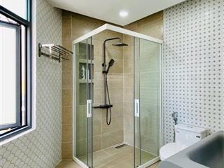 Chính chủ gửi bán gấp nhà đ.tản đà, p.11, q.5, dt 59m2, giá 2 tỷ 750 có tl. sổ riêng chính chủ