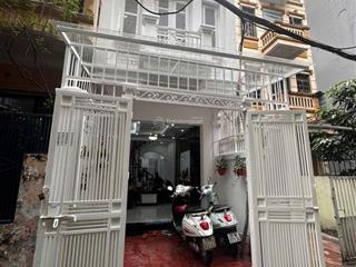 Bán gấp nhà quan hoa ngõ thông ô tô kinh doanh sầm uất lô góc 3 thoáng 47m24 tầng nhỉnh 12 tỷ