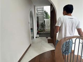 Biệt thự hồ bơi hầm 4 lầu 38/9a9b trần khắc chân, p. tân định, quận 1.  13m x 20m.
