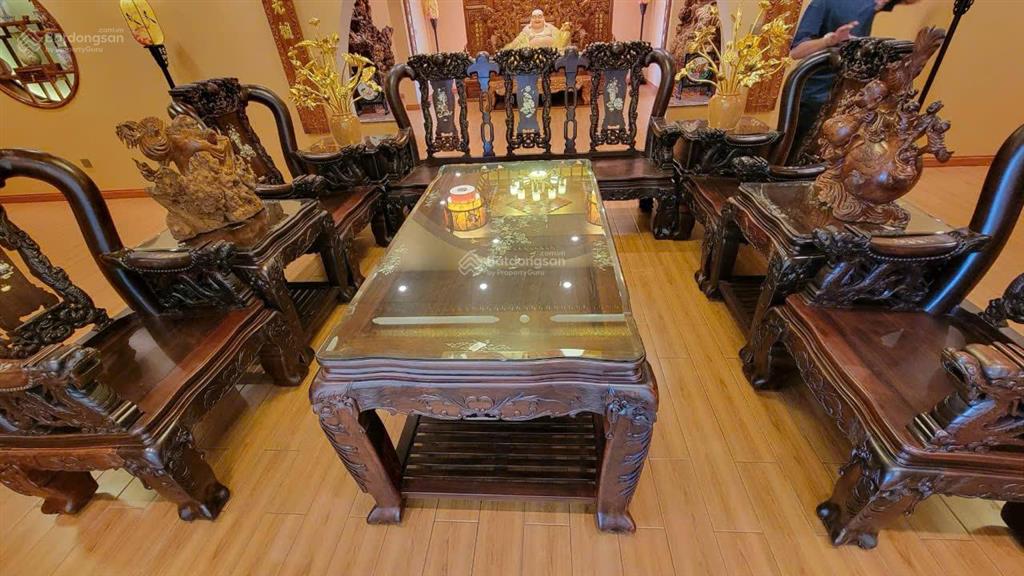 Biệt thự tân cổ điển  mt trần văn kiểu, p. 10 quận 6  dt 20x50m (cn 1.200m2)  hầm + 4 tầng, st