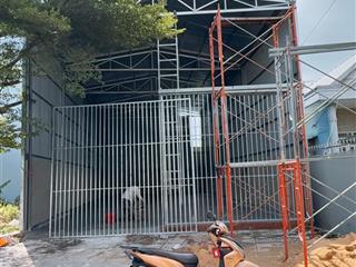 Cho thuê kho xưởng mới xây mới mặt tiền rạch võ thị thừa thông ra sông sài gòn 140m2 (8x17.5m)
