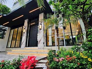 Bán biệt thự sát 2 công viên lớn phú mỹ hưng , bên du thuyền , nhà full nội thất đẹp vào ở ngày .