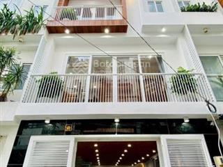 Nhà ngộp bán rẻ huỳnh văn bánh p14 phú nhuận. 80,3m2 giá 3tỷ5 gần famimymart. đang cho thuê 26tr/th