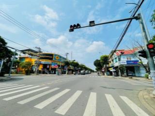 Chủ gửi bán cặp đất phạm hùng có sẵng nhà 2 tầng gần mẹ thứ đang cho thuê ổn định