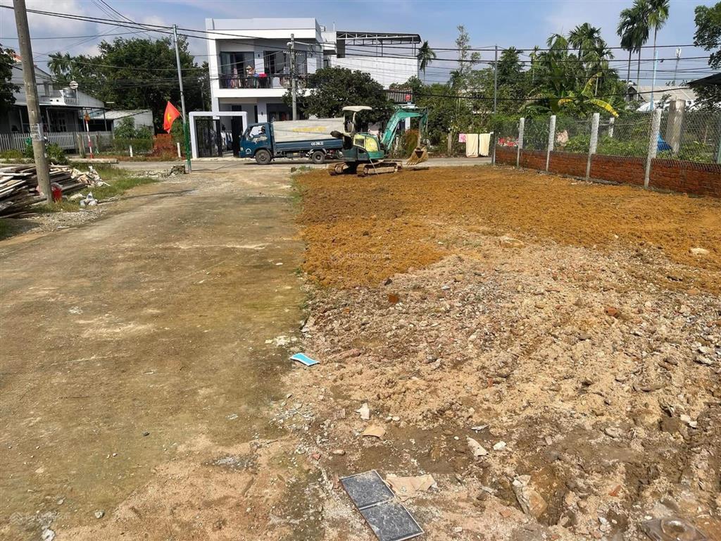 Bán lô đất 2 mặt tiền đường chính thôn quang châu  hoà xuân thích hợp xây nhà vườn, biệt thự