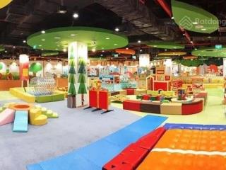Cho thuê mặt bằng rộng 2000m2 khu cầu giấy,mt siêu khủng 50m dành cho các tổ hợp giải trí vui chơi