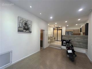 Bán nhà ngay mt  lâm văn bền q7 dt 90m2 ngang lớn 6m  xe hơi ngủ trong nhà  3 tầng  chỉ 8,5 tỷ