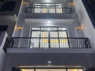 Chú hà đi định cư bán nhà đường lý tự trọngq1, gần chợ bến thành. 4tỷ590/83,6m2 đang cho thuê 32tr
