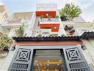 Cô ái đi úc bán nhà thủ khoa huânbến thànhq1, gần chợ bến thành. 3tỷ860/63,7m2 đang cho thuê 29tr