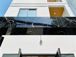 Cần tiền bán gấp nhà nguyễn đình chiểup5q3, gần chợ vườn chuối. 3tỷ880/79m2 đang cho thuê 25triệu