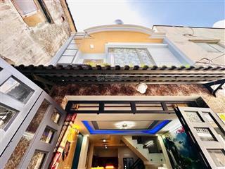 Cô đào về quê ở cần bán nhà chu văn anquận 6, gần chợ bình tây. 2tỷ680/76m2 đang cho thuê 18 triệu