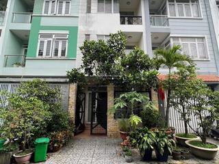 Cô mỹ bán nhà trương quốc dungp10phú nhuận, gần đại học kinh tế. 3tỷ680/75m2 đang cho thuê 23tr